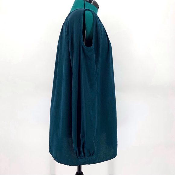 Cabi Fetching Blouse # 3504, Spruce Green Cold Shoulder Long Sleeve Top, Medium - Picture 10 of 16